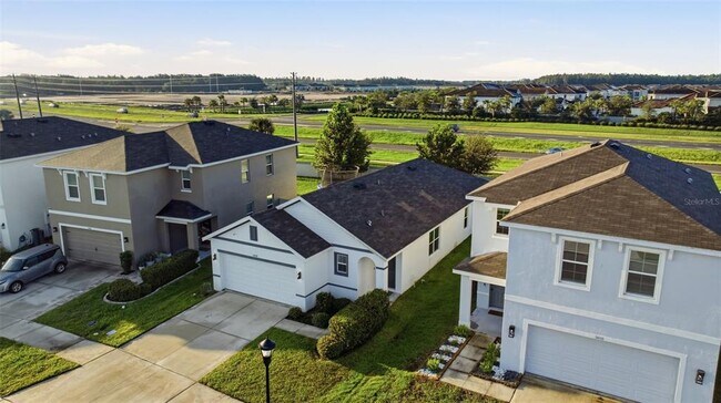 Building Photo - 34118 Jasper Stone Dr