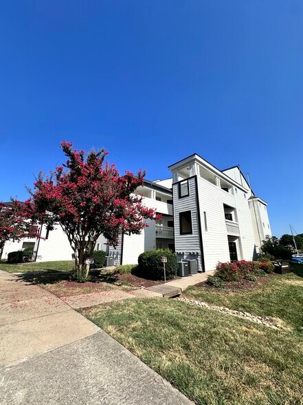 Building Photo - 18713 Vineyard Point Ln