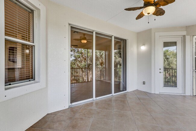 Building Photo - ** AVIANO AT NAPLES ** 3 BED 2 BATH ** ANN...