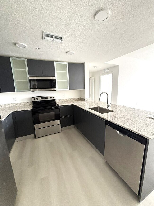 Building Photo - 5579 Millenia Park Blvd