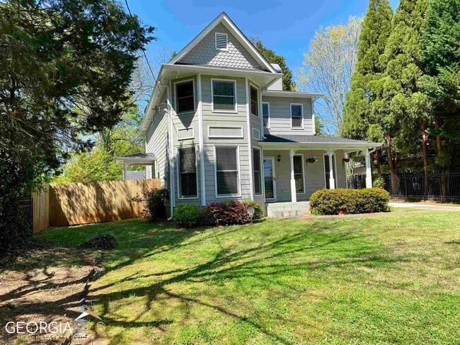 Building Photo - 3465 Madison St