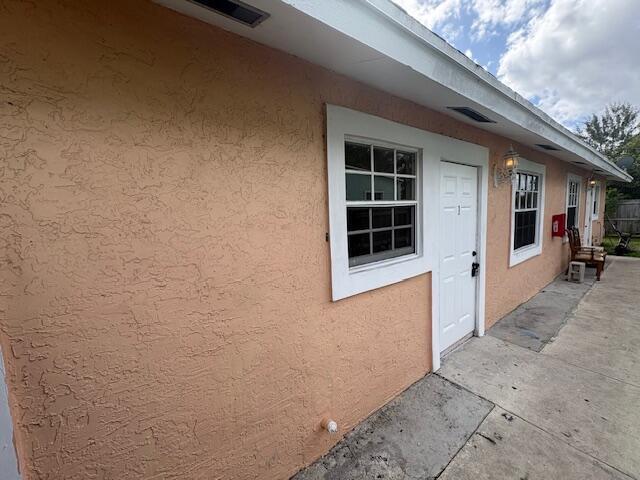 Building Photo - 3115 Windsor Ave