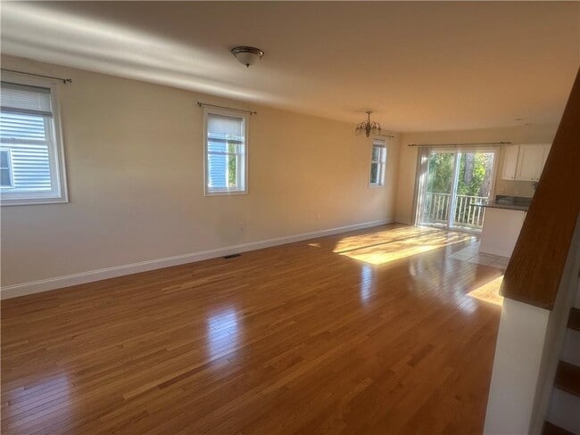 Building Photo - 32 Seafare Ln