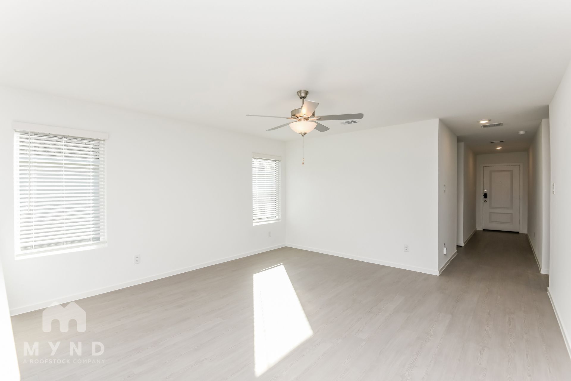 Building Photo - 2721 Ctr Crk Ln