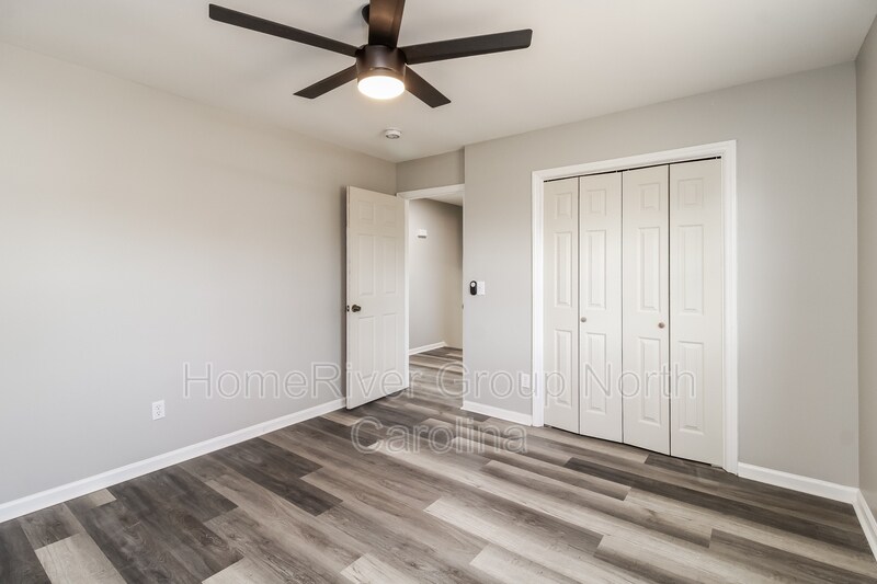 Building Photo - 5561 Remington Point Dr