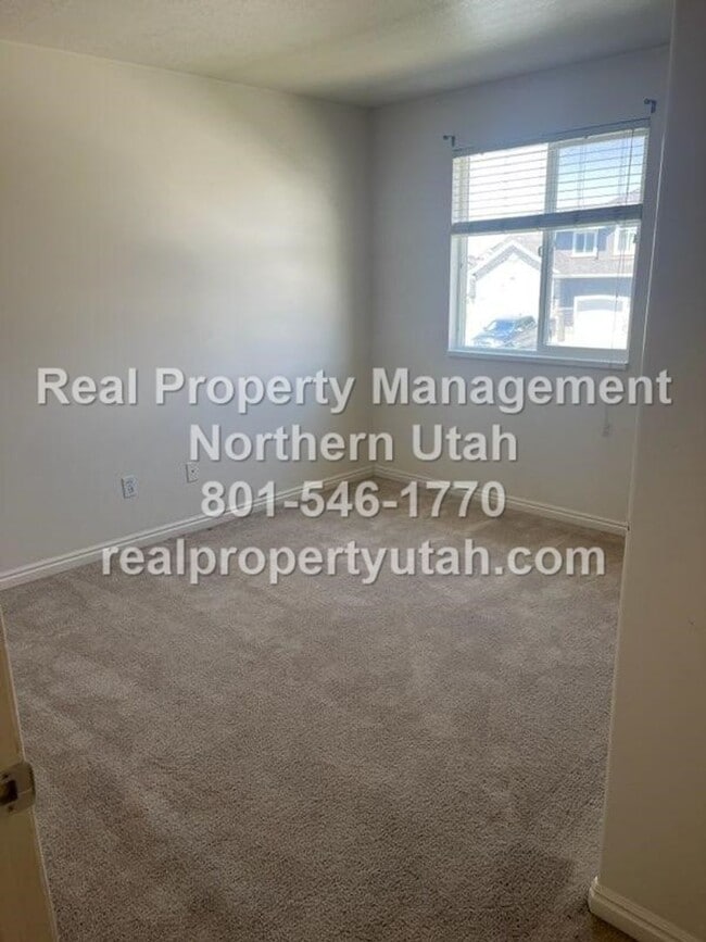 Building Photo - 4 Bedroom 3 Bath Home in West Point Now Available!