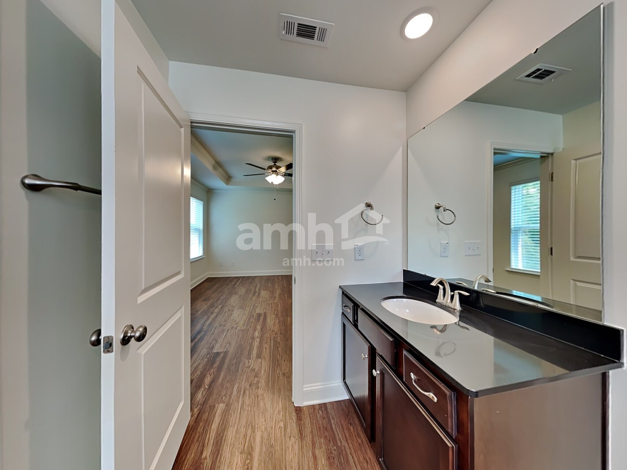 Building Photo - 3209 Brierhill Rd