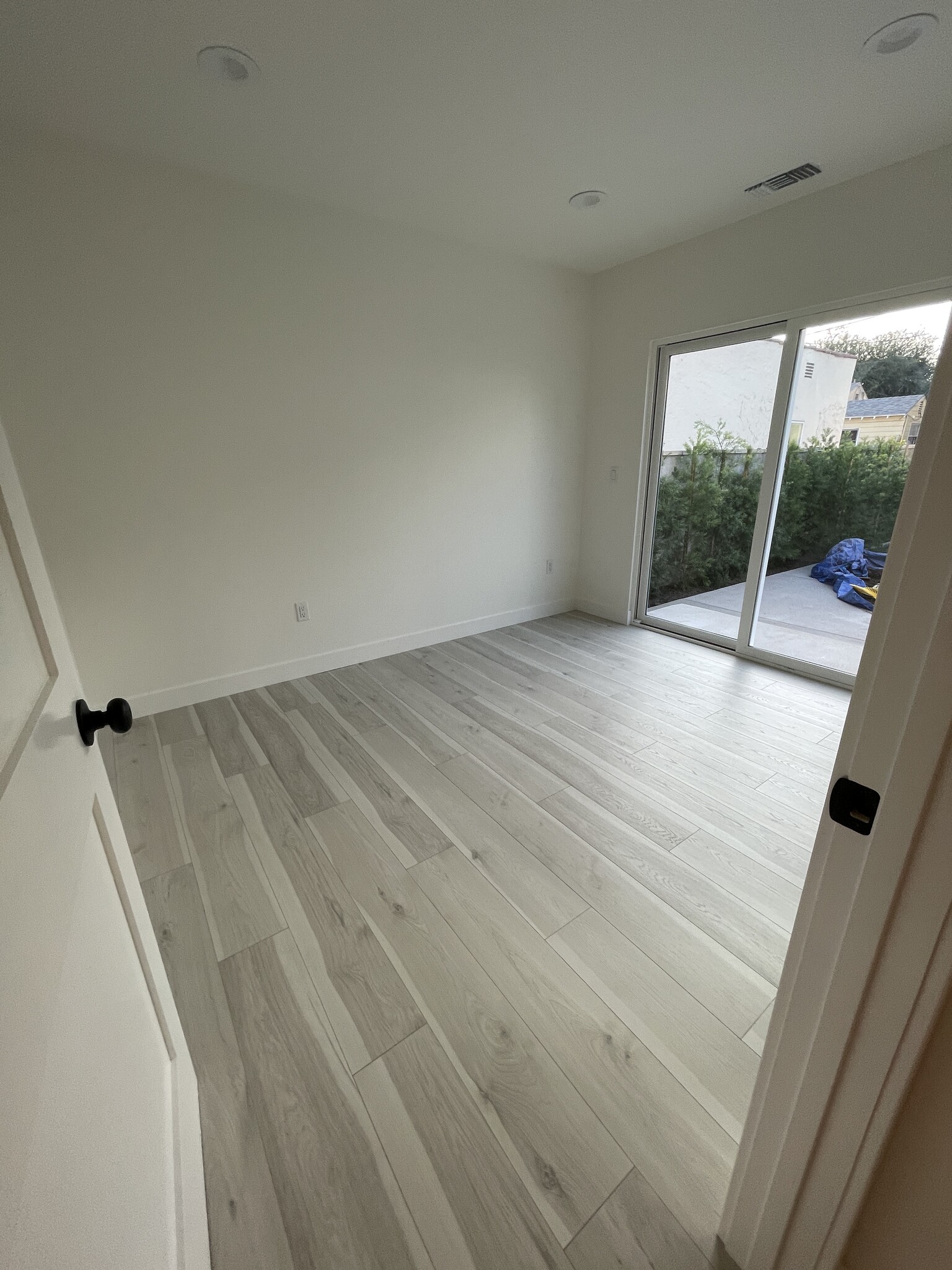 Bedroom - 1049 Davis Ave