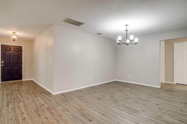 Building Photo - 10633 Lipan Trail