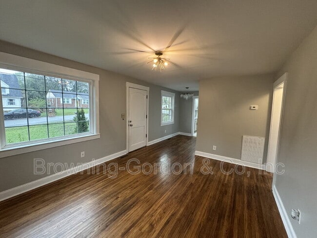 Building Photo - 1235 Sunnymeade Dr