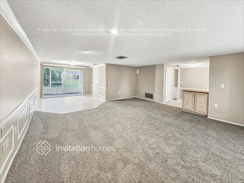 Building Photo - 12206 Meadowbrook Ln