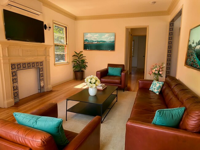 Building Photo - 1425 Allison Ave