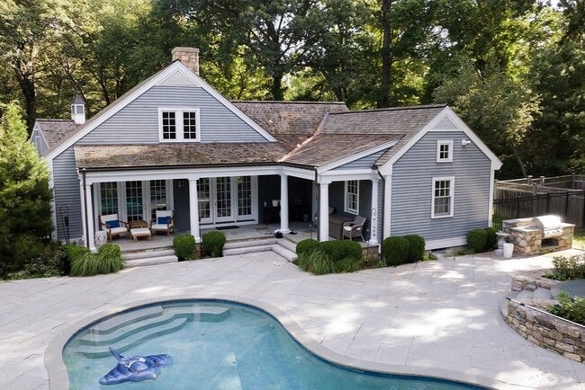 Building Photo - 19 Ridge Hill Farm Rd