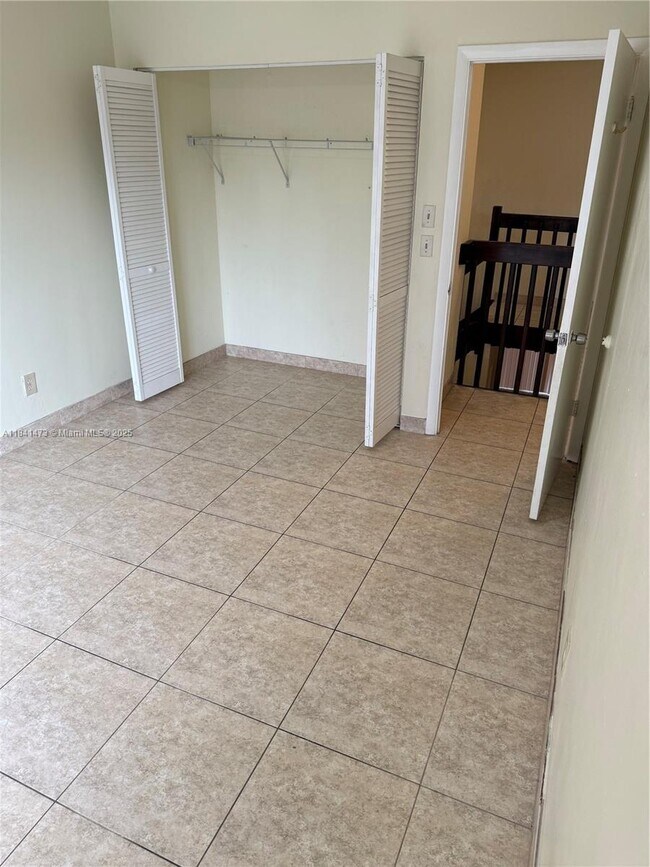Building Photo - 2142 Nova Village Dr