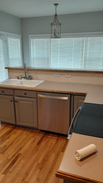 Building Photo - 1206 Mendenhall Ct