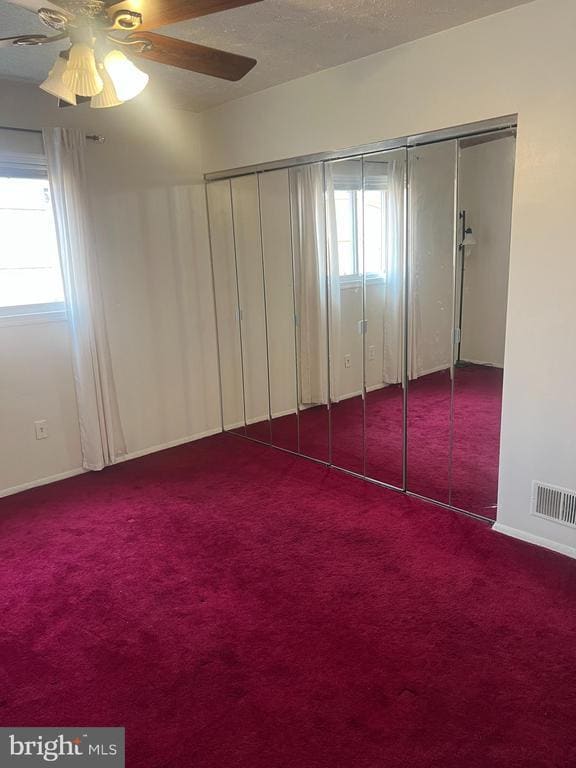 Building Photo - 2216 Sanibel Dr