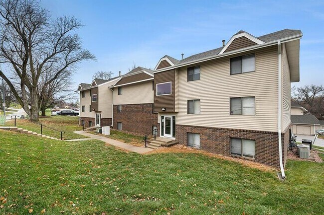 Building Photo - 11812 Arbor St