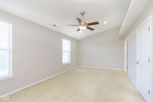 Building Photo - 8333 Clayhurst Dr