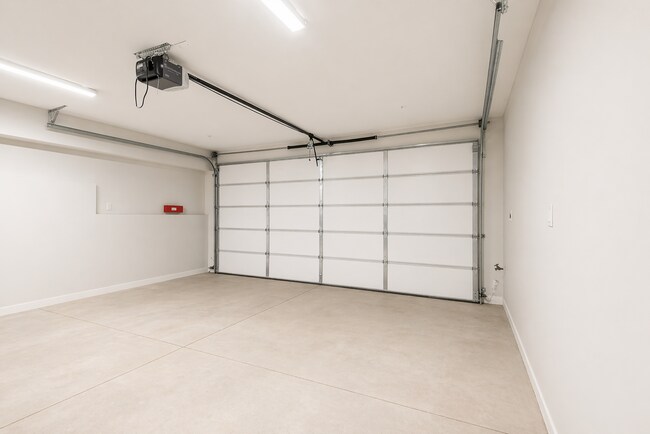 Building Photo - Firmona B