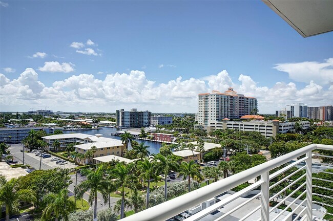 Building Photo - 2831 N Ocean Blvd