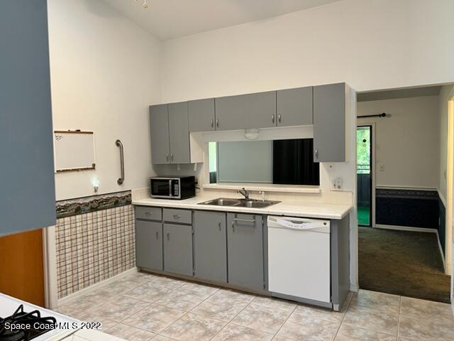Building Photo - 652 Casa Grande Dr