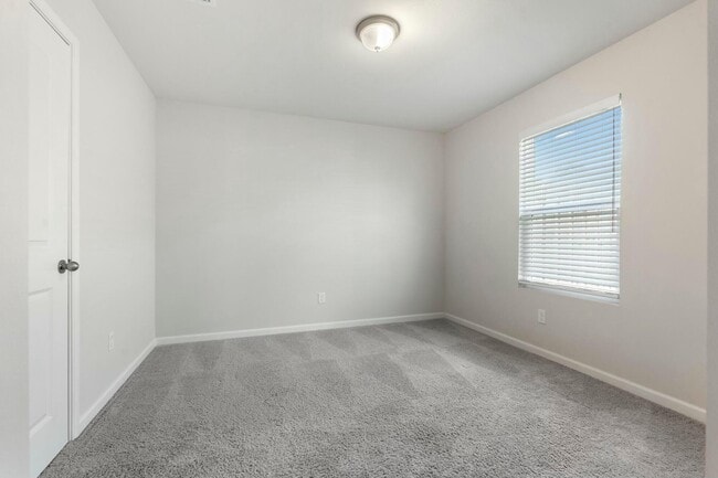 Building Photo - 610 Riverwalk Cir