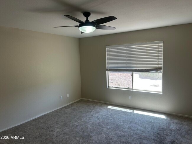 Building Photo - 16112 N 138th Dr