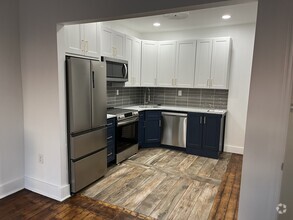 Building Photo - 556 Vanderbilt Ave