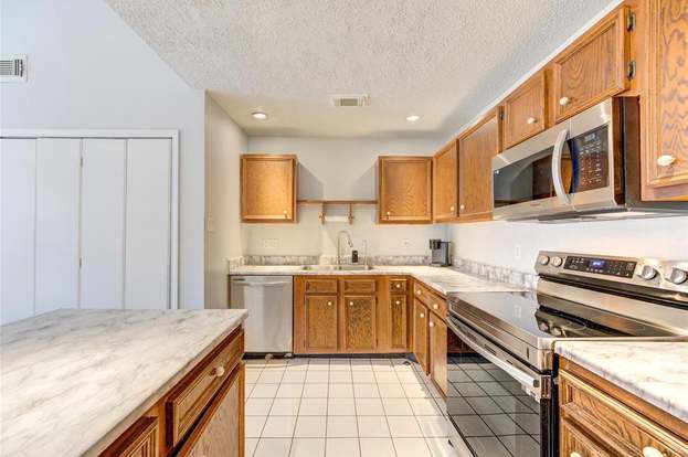 Building Photo - 23419 Summer Pine Dr
