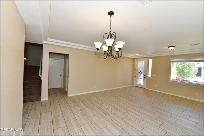 Building Photo - 14717 Tierra Escape Ave
