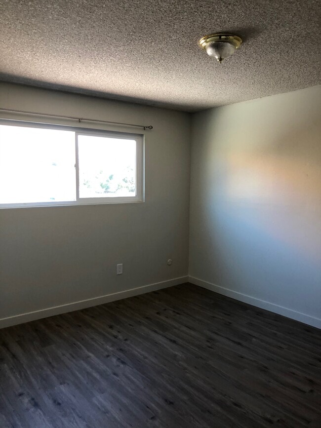 Building Photo - 333 Roosevelt St