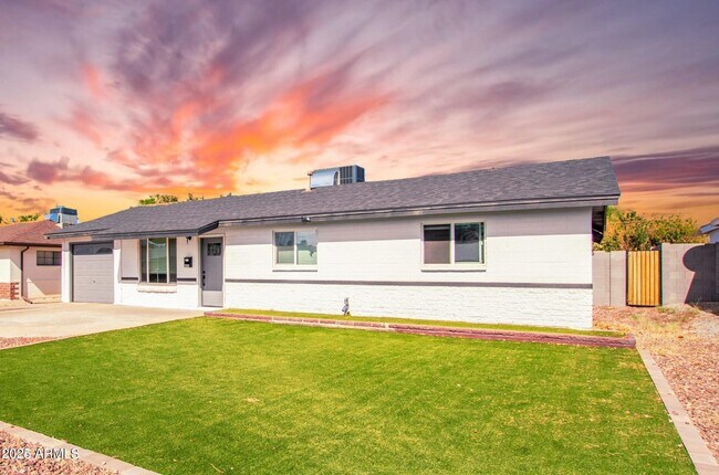 Building Photo - 4628 E Monte Vista Rd