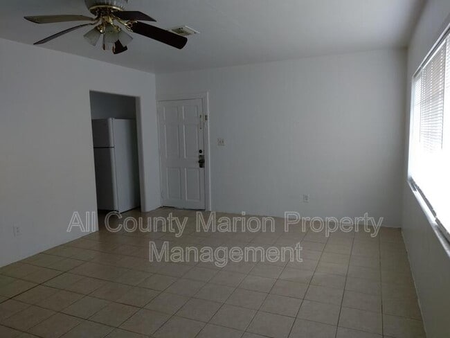 Building Photo - 1119 SW 6th St