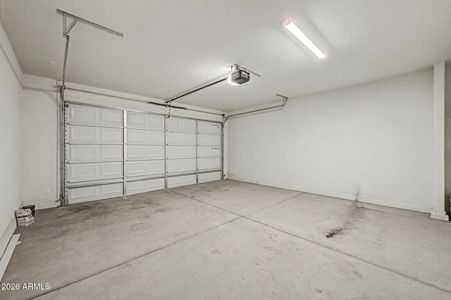 Building Photo - 17558 W Luke Ave