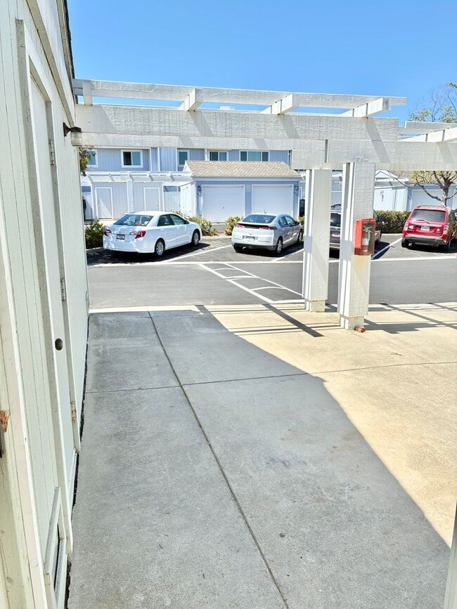 Building Photo - 487 Cannon Grn