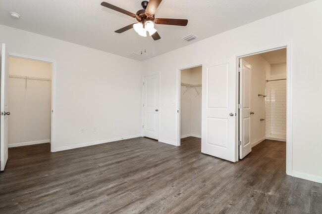 Building Photo - 11839 Stoneport Pl