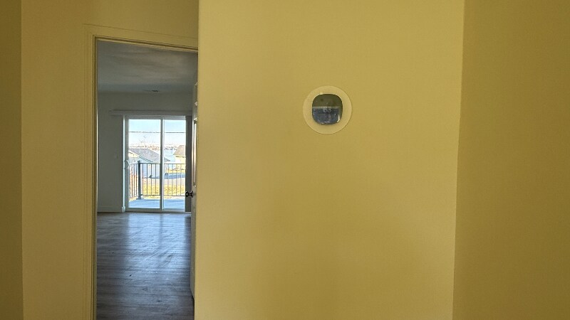 Building Photo - 2637 W Marina Dr