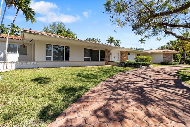 Building Photo - 55 Pinta Rd