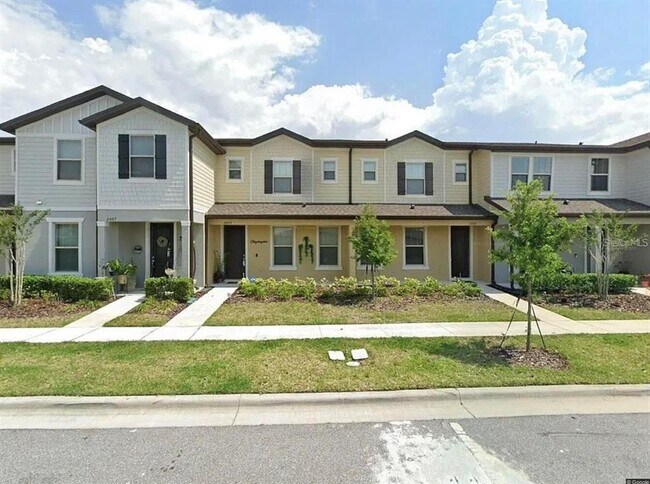 Primary Photo - 2665 Mead Ave