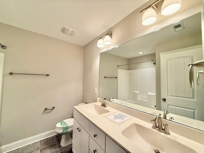 Building Photo - 1019 Monmouth Loop