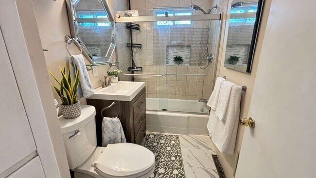 Building Photo - 48 High St