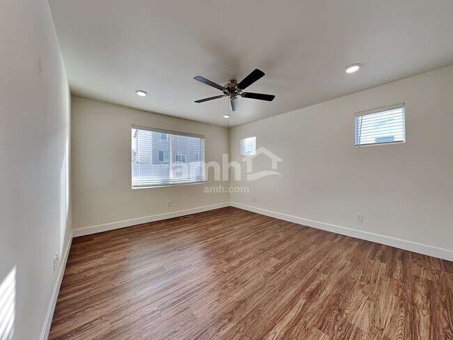 Building Photo - 19215 15th Ave Ct E