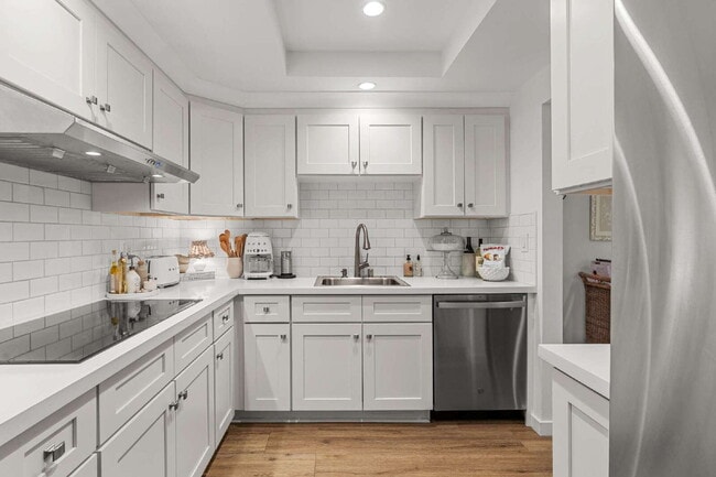 Building Photo - Waterfront Lifestyle Living