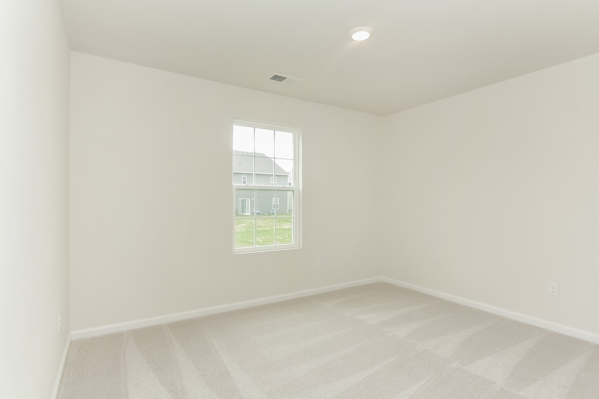 Building Photo - 2801 Oldfield Dr