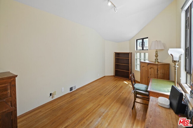 Building Photo - 28828 Selfridge Dr