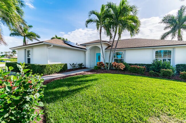 Building Photo - Seasonal Fully Furnished Home on Marco Island - AVAIL NOW