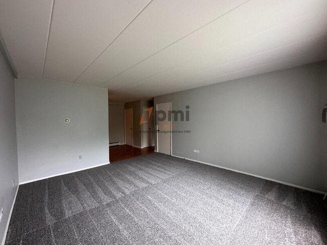 Building Photo - 105 Harrington Ave