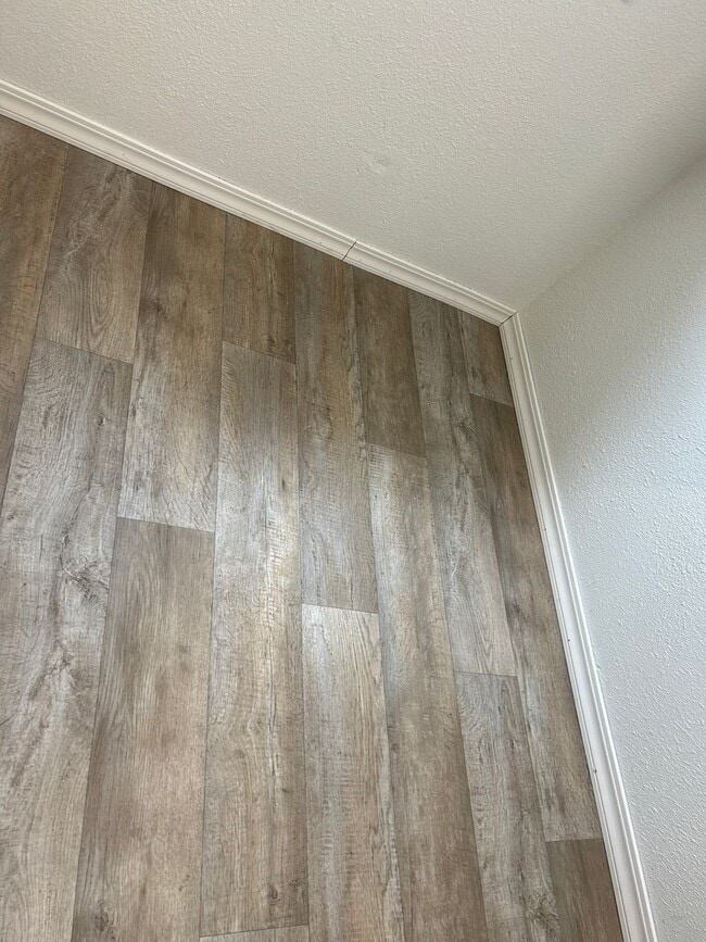 Building Photo - Cute Home in Quiet Neighborhood