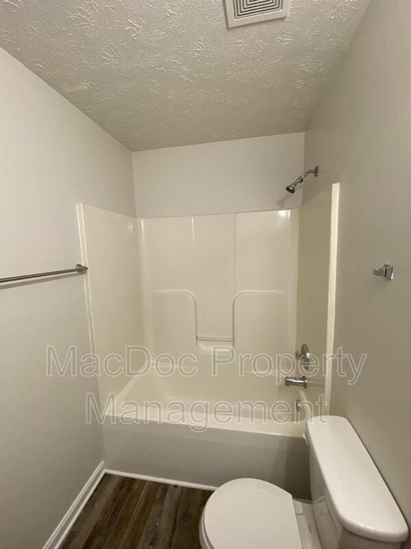 Building Photo - 9609 Coventry Creek Dr