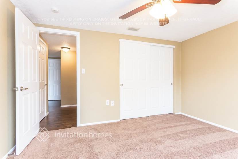 Building Photo - 9141 Lunar Ln